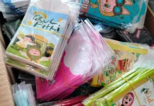 Dagangan Amplop THR Mulai di Serbu Pembeli di Ranai