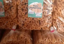 Kue Semprong, di Buru Warga Natuna jelang Lebaran