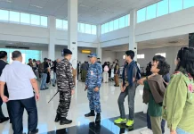 Danlanud RSA Dampingi Bupati Natuna Pantau Arus Mudik Lebaran