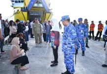 Bupati Natuna dan Forkopimda Turun Langsung ke Pelabuhan