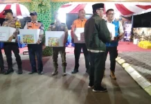 Takbiran di Pantai Piwang Berlangsung Aman dan Tertib