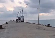 Sensasi Strike di Ujung Dermaga Pulau Midai