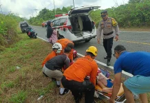 KPP Natuna Berikan Bantuan Medis Kepada Korban Laka Tunggal
