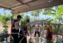 Polres Natuna Salurkan Air Bersih untuk Warga