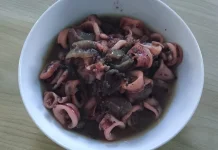 Bahan Sederhana, Rasa Mewah: Resep Cumi Hitam & Saus Padang yang Wajib Kamu Coba.