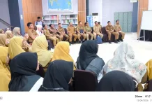 Guru Natuna Respon Positif Workshop Bahasa Inggris