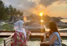 Menikmati Keindahan Sunset di Alif Stone Park