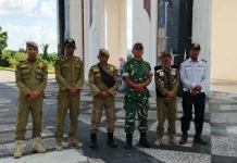Satpol PP Natuna Amankan Pelepasan Jamaah Haji di Masjid Agung