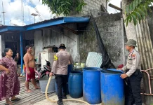 Kemarau Picu Krisis Air, Polres Natuna Hadir Bantu Warga