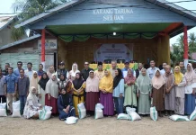 Bupati Natuna Cen Sui Lan Kunjungi Kecamatan Seluan