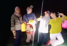 Tradisi Nyuloh atau Berkarang pada Malam Hari Jadi Ajang Reuni di Laut