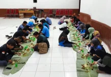 Manfaat Makan Bersama Rekan kerja untuk Kesehatan Mental