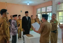 Camat Bunguran Timur Laut Lantik PAW Anggota BPD Desa Ceruk