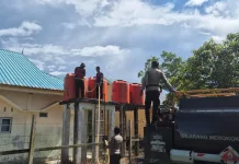 SMAN 2 Bunguran Timur Dapat Bantuan Air Bersih