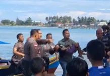 Kapolres Natuna Sampaikan Duka Cita Anak Tenggelam