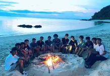 Pemuda Natuna Abadikan Momen Kemping di Pulau Senoa