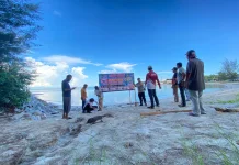 Spanduk Keselamatan Terpasang di Pantai Piwang Ranai