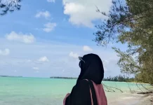 Menikmati Suasana Pantai Teluk Buton setelah Lebaran Idul Adha
