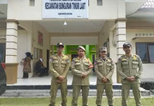 Satpol PP dan Linmas Amankan Pelantikan Kepala Desa Pengadah