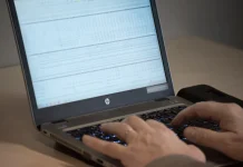 Transparansi APBDes Kelanga Diperkuat Melalui Media Informasi