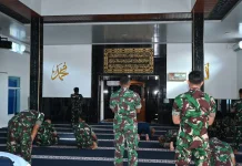 Prajurit dan PNS Lanud RSA Perkuat Mental Spiritual Dengan Ibadah