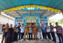 Tim Provinsi Kepri Tinjau  Perpustakaan Desa Air Lengit
