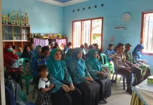 Warga Kelurahan Ranai Kota Mengikuti Sosialisasi KTP dan TPPO DP3APPKB