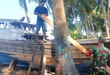 Babinsa Sabang Barat Sambangi Tukang Pompong