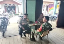 Babinsa Koramil 06/Serasan Gelar Komsos Bersama Forkopincam
