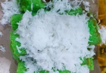 Nikmatnya Putu Bambu
