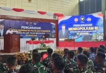 Kunker ke Natuna, Menko Polkam Beri Semangat Prajurit TNI-Polri di Perbatasan