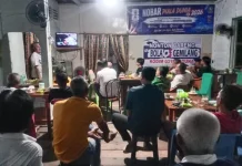 Babinsa dan Warga Desa Pulau Panjang  Nobar Piala Dunia
