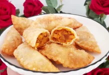 Resep Pastel Isi Kari Ubi Jalar Campur Ikan Tongkol