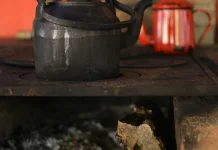 Mengapa Masakan yang Dimasak dengan Tungku Kayu Memiliki Aroma Khas?