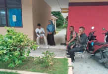 Babinsa Koramil 05/Midai Sambangi Warga Desa Air Putih