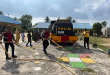Satsamapta Polres Natuna Salurkan 8 Ribu Liter Air Bersih