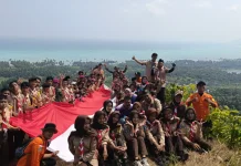 Pramuka Pulau Laut Gelar Pengibaran Bendera