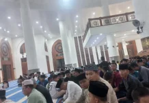 H Nasoha Ajak Jamaah Teladani Kepribadian Nabi