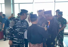 Wamenlu RI di Sambut Tarian Sekapur Sirih dan Tepung Tawar di Natuna