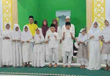 Warga Teledu Desa Sepempang Semangat dalam Mengikuti Kegiatan Maulid Nabi