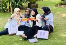 Bersama Sahabat, Setiap Momen Jadi Berharga di Pendopo Lawas