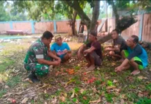 Babinsa Ceruk Ajak Warga Cegah Karhutla