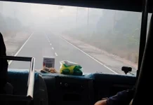 Kabut Asap Ganggu Jarak Pandang Jalan Batubi-Kelarik