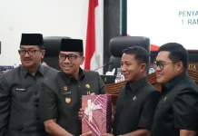 Wabup Natuna Sampaikan Pengantar Ranperda APBDP 2026 dan APBD 2027