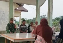 Jalin Kedekatan Dengan Warga Binaan, Babinsa Desa Tapau Gelar Komsos