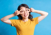 Sering Menatap Layar? Kenali Computer Vision Syndrome