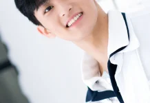 Mark Lee Siapkan Karya Solo Terbaru