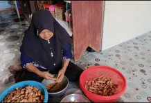 Keahlian Meracik Jamu Turun Temurun di Natuna