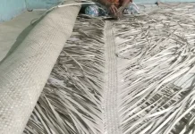Tradisi Menganyam Tikar Pandan Masyarakat Pulau Bunguran