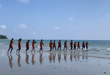 KPP SAR Natuna Maelaksanakan Latsar Air di Pantai Tanjung